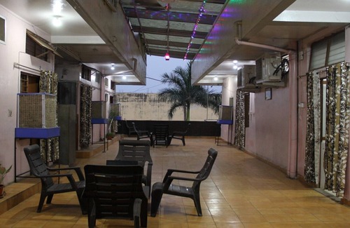 Jabalpur House | Unit 9 Beautiful and clean room for rent