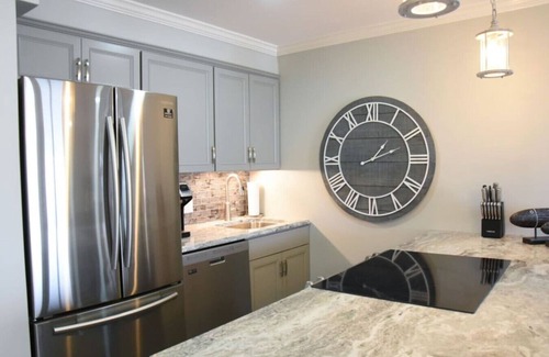 Northeast Virginia Beach Apartment | Unit 901 Virginia Beach