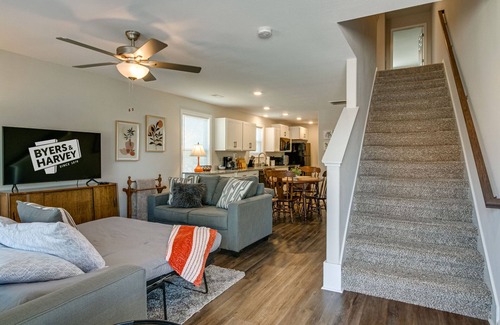 Clarksville House | Unit #A 1010 Franklin St