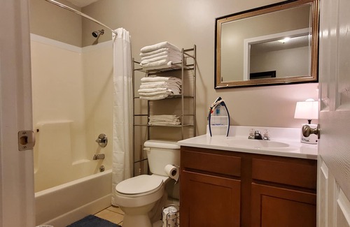 Jamestown Cottage | Unit A - 2 queen beds, 1 full bath, sleeper sofa, close to lake