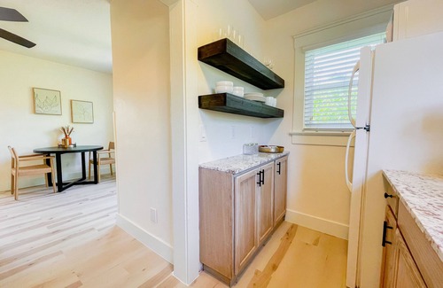 Lake Worth Apartment | Unit B - 1BR - Near DT Dining, Bars, + Beach