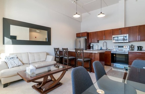 Winnipeg Apartment | UNIT ONE Executive Stay Fully Furnished Two Bedroom Condo