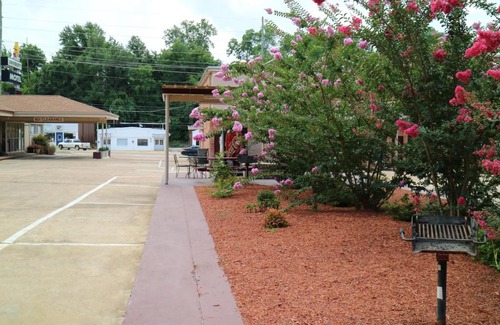 Starkville Hotel | University Motel