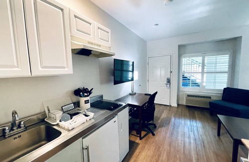 Davis Hotel | University Park Inn & Suites