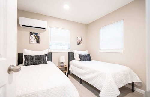 University Apartment | University Serenity Suites B