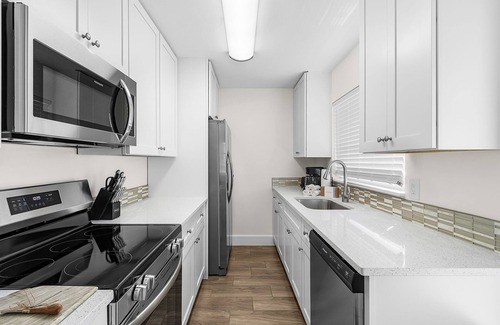 Aloha Kai House | Unleash Island Bliss - Aloha Kai #34 & #37 - Roelens