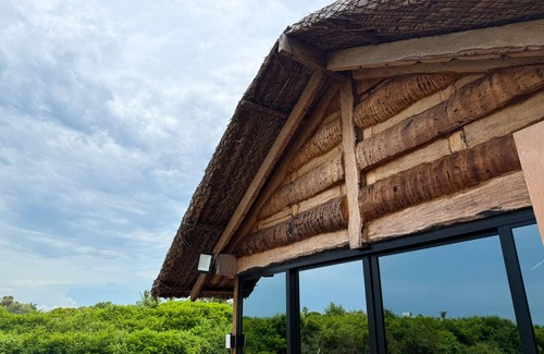 Elota Cabin | Unmatched Celestino Gazca - Cabin by the Coast