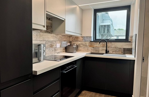 Truro Apartment | Uno in the City