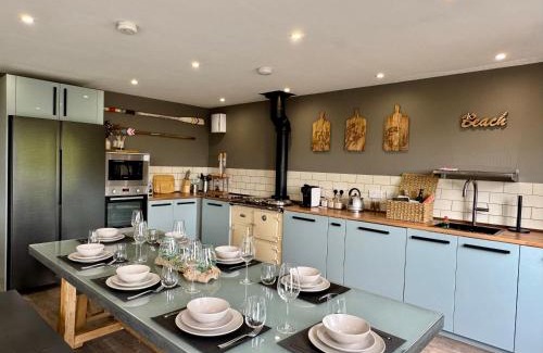 Carbis Bay House | Uno Moor Side - 4 Bed, 2 Bath, Garden, sleeps 8 - Parking