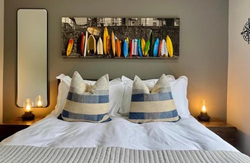 Carbis Bay House | Uno Moor Side - 4 Bed, 2 Bath, Garden, sleeps 8 - Parking