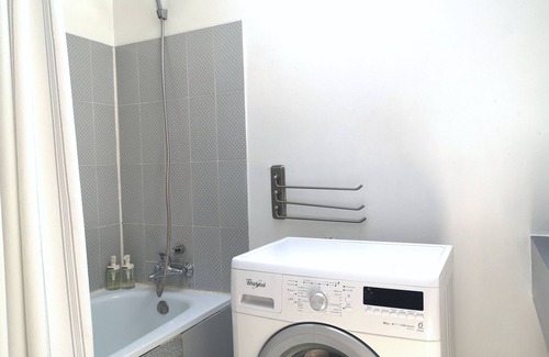 Gambetta Apartment | Unoverlooked apartment - garden view