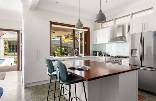 Coogee House | Unreal Coogee Beach 4-Bed Home with Swimming Pool