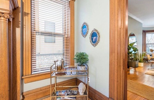 Olde Towne East House | Unwind and relax in this spacious Olde Town East home.