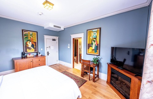 Shawnee On Delaware Hotel | Unwind in a Charming Riverside Getaway Nestled Along the Scenic Delaware River