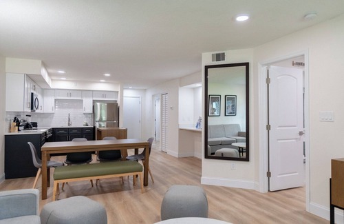 Florida Central Atlantic Coast Hotel | Unwind in a Modern 3BR Suite for 10 Guests – Perfect for Orlando Escapes