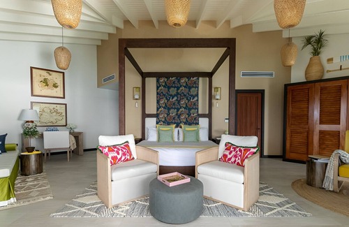 Fryes Beach Hotel | Unwind in a Stylish Beachfront 4 Bedroom Villa with Panoramic Sea Beauty