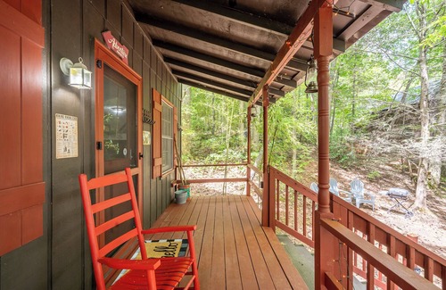 Blairsville Cabin | Unwind in Charming Mountain Retreat near Helen, Blue Ridge & Appalachian Trail