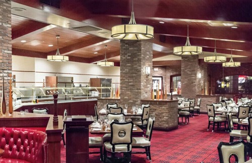 Las Vegas House | Unwind in Elegance! Your Perfect Romantic Retreat