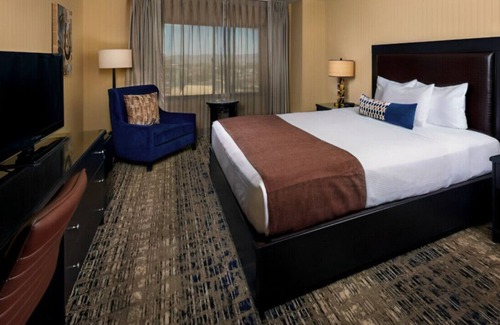 Las Vegas House | Unwind in Elegance! Your Perfect Romantic Retreat
