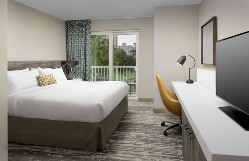 Brickell Hotel | Unwind in Our Haven of Tranquility! Pet-friendly, Outdoor Swimming Pool!