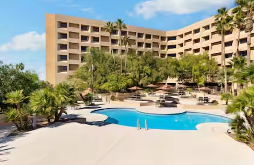 Tucson House | Unwind in Style: 2 Queens, Hilton Tucson East, Scenic Beauty, Pool Access