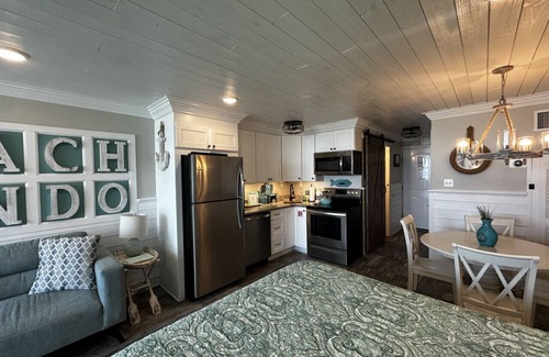 Panama City Beach Condo | Unwind in this luxury waterfront retreat
