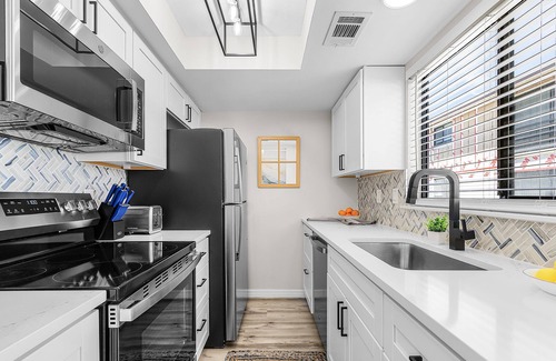 Englewood Condo | Unwind with Beach Bliss & Sunset Magic - Sunburst 113