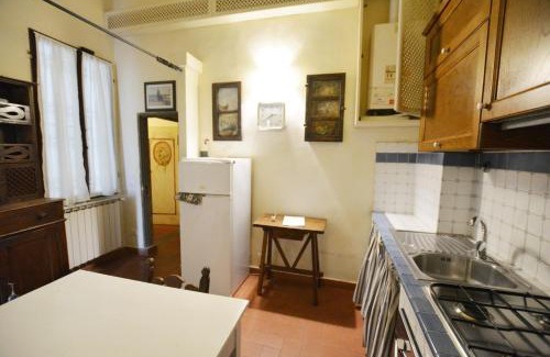 Santissima Annunziata Apartment | UNYCA - Typical Florentine Hideaway