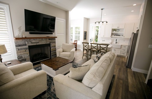 Brevard House | Up North, Down South in Brevard, NC - close to Lumber Arts District and downtown