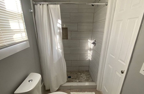 Macon House | Up to 10 guests! 5 bathroom 5 bedroom near Mercer