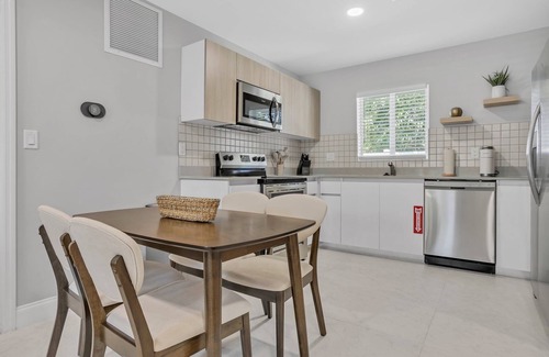 Downtown Fort Lauderdale House | Up to 30 Guests in 3 Identical Brand New Townhomes in Downtown Fort Lauderdale
