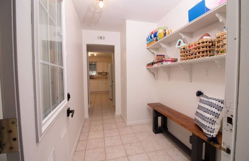 North Beach House | *Update * New Game Room, near Navy Base and Beach!