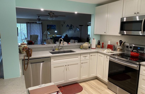 East Naples Condo | Updated 2/2 Naples Condo Rental