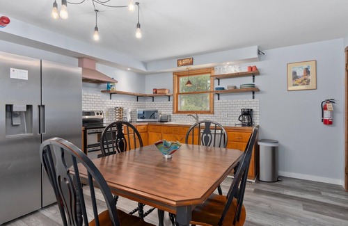Pepin Apartment | Updated 2 Bedroom by Wedding Venues w/Bonfire
