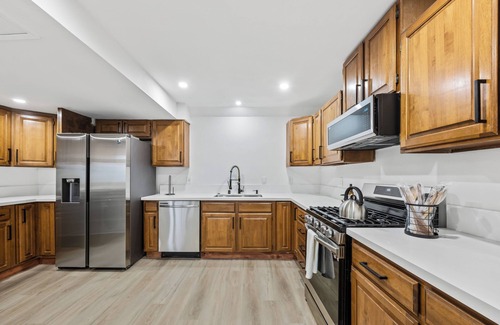 Catalina Island Apartment | Updated 2 bedroom unit with OCEAN VIEWS!