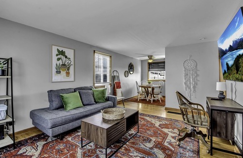 Cheektowaga Apartment | Updated 2BR | Near Airport | Centrally Located