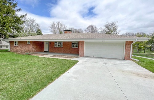 South Central Omaha House | Updated 3 Bed 2 Bath central to everything in Omaha!