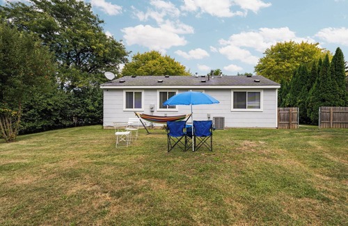 Bryant Pattengill East House | Updated 3 bedroom house, central to everything Ann Arbor with self check in!