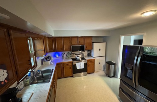 Park Forest Village House | Updated 3BR home in great State College neighborhood