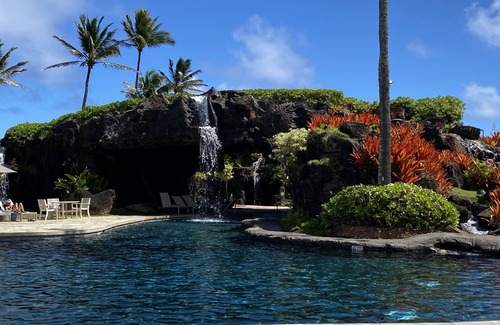 Hanamaulu Condo | UPDATED 3RD FLOOR UNIT, OCEAN VIEW FROM YOUR BED, OUTRIGGER BEACHFRONT RESORT