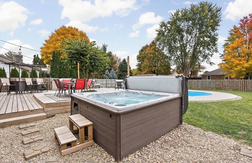 Greenwood House | Updated 4 BR Home, Pool, Hot Tub, Game Room