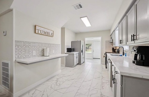 Bridge City House | Updated 5 bedroom home in Bridge City