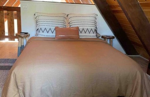 Wrightwood Cabin | Updated A-Frame, Steps to Village
