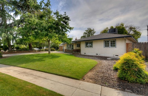 Raisin House | Updated and spacious home NO cleaning fee!