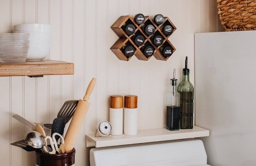 Dennis Cottage | Updated Antique Cottage Walkable to Beach, Lake & Downtown