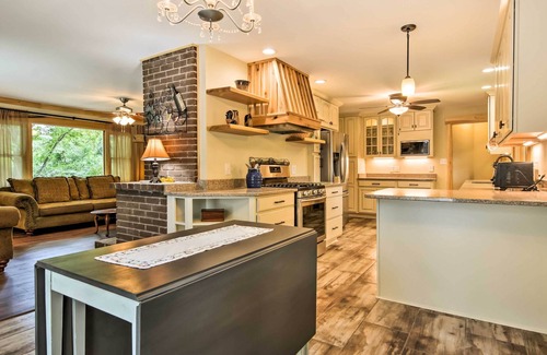 Royal Pines House | Updated Arden Home ~12 Miles to Downtown Asheville