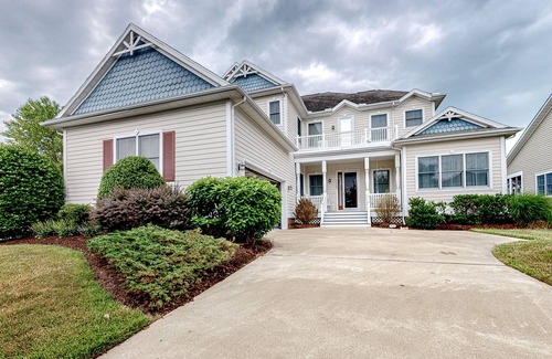 Sun Ridge House | Updated Bayside Resort Home w/Shared Pools, Easy Beach Access, & Fast WiFi
