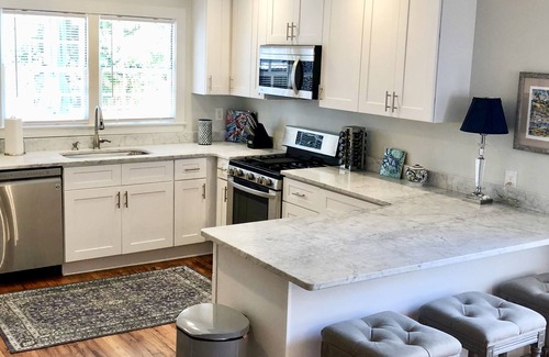 Biloxi House | Updated Beach Cottage 2 blks to Beach, Keesler monthly rental please inquire