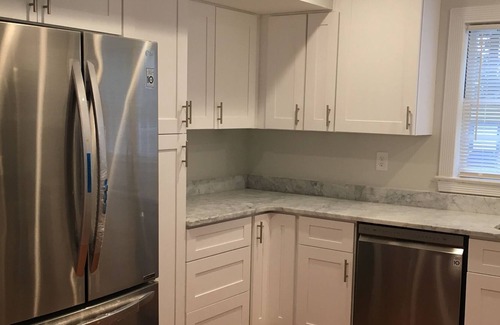 Biloxi House | Updated Beach Cottage 2 blks to Beach, Keesler monthly rental please inquire