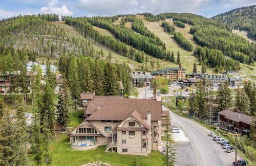 Whitefish Condo | Updated & Bright Mountain Condo